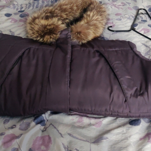 IZZI Woman's jact - Picture 3 of 3